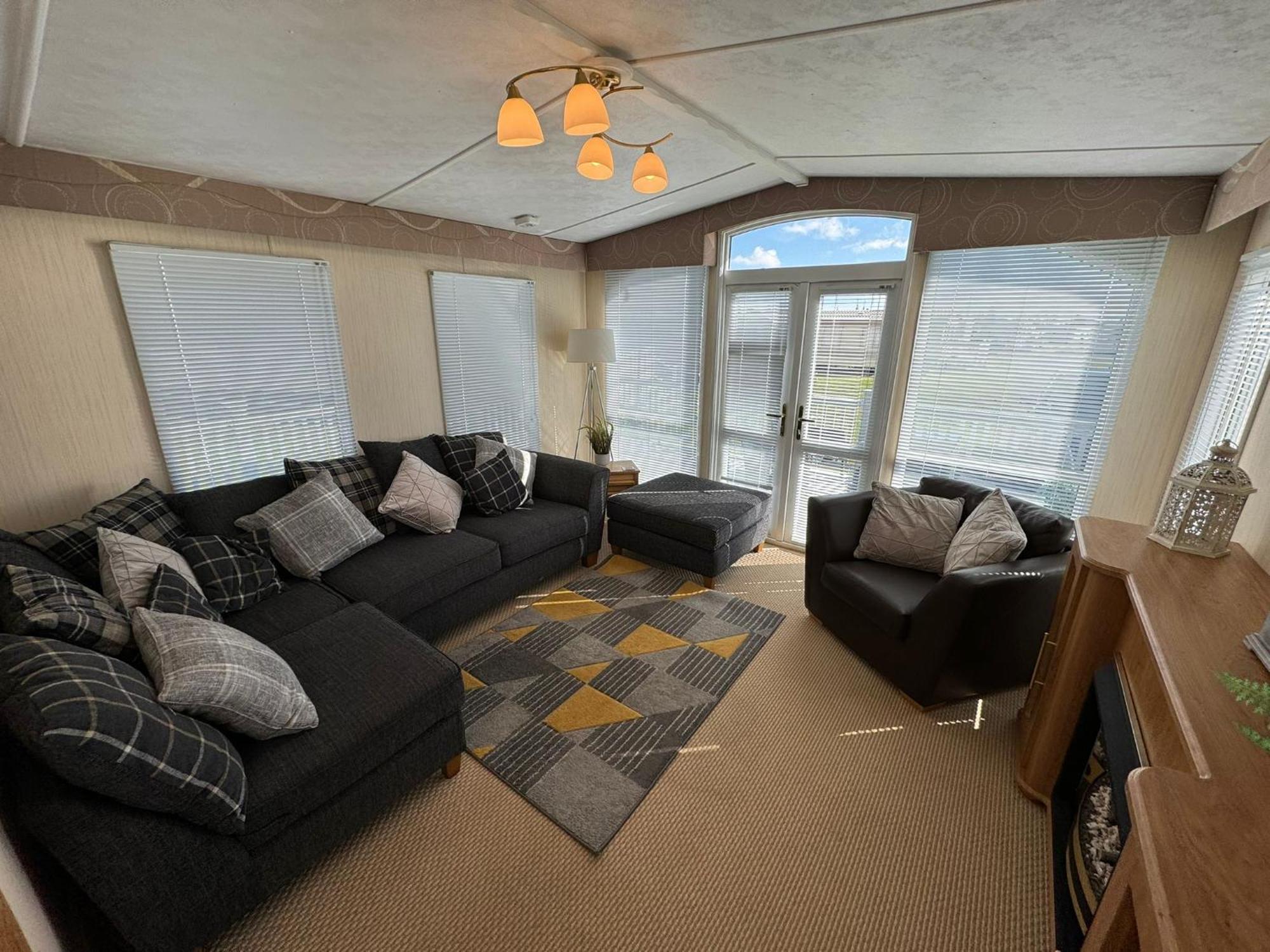 Millfields Holiday Park - The Balmoral - Coastal Caravan Breaks Инголдмелс Экстерьер фото